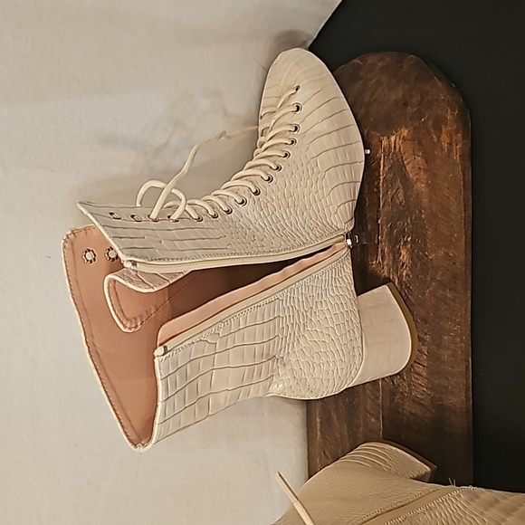 Faux Gator Ankle Boots - Picture 3 of 4